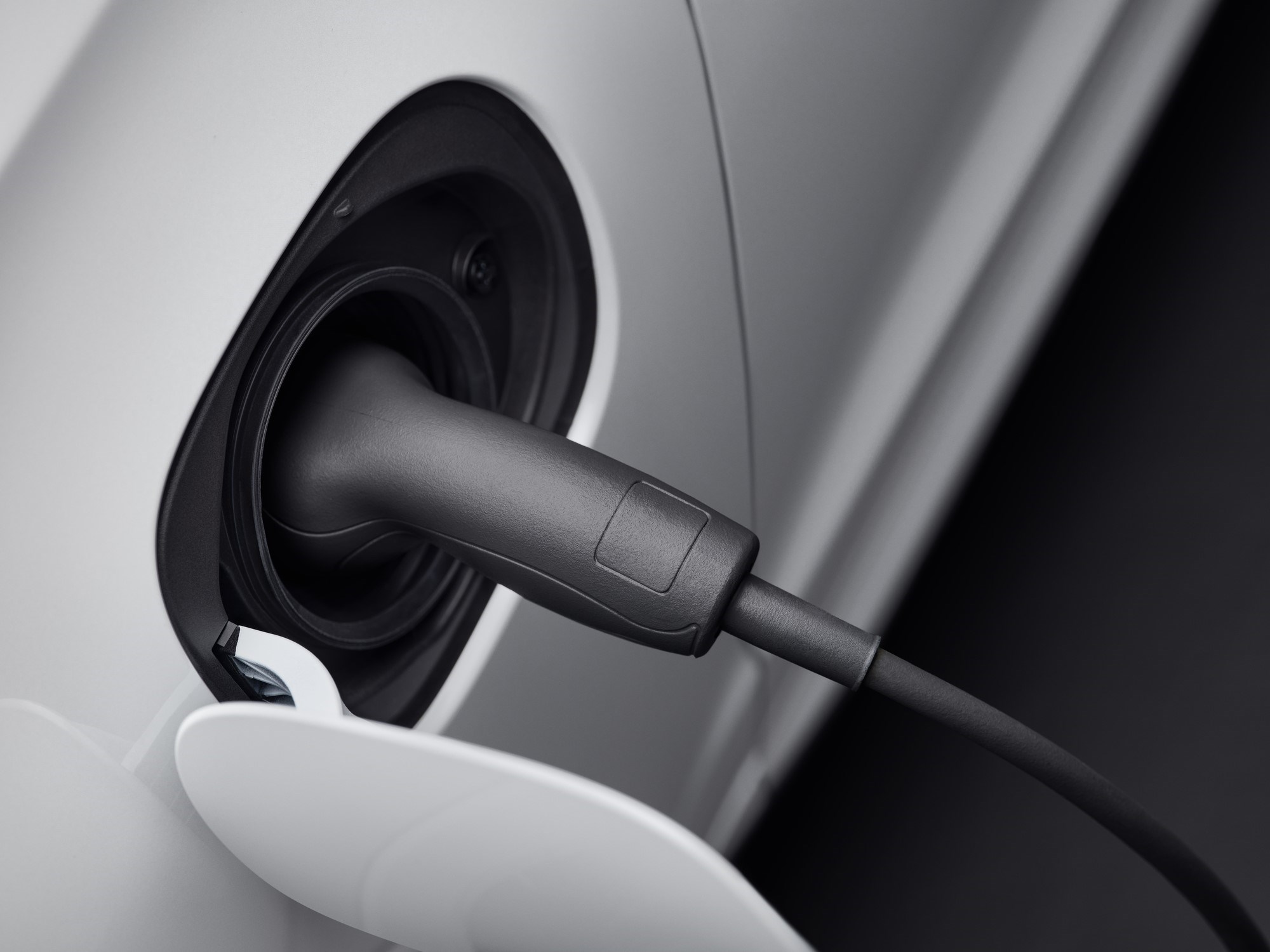 268924_Volvo_Recharge_plug-in_hybrides_1.jpg