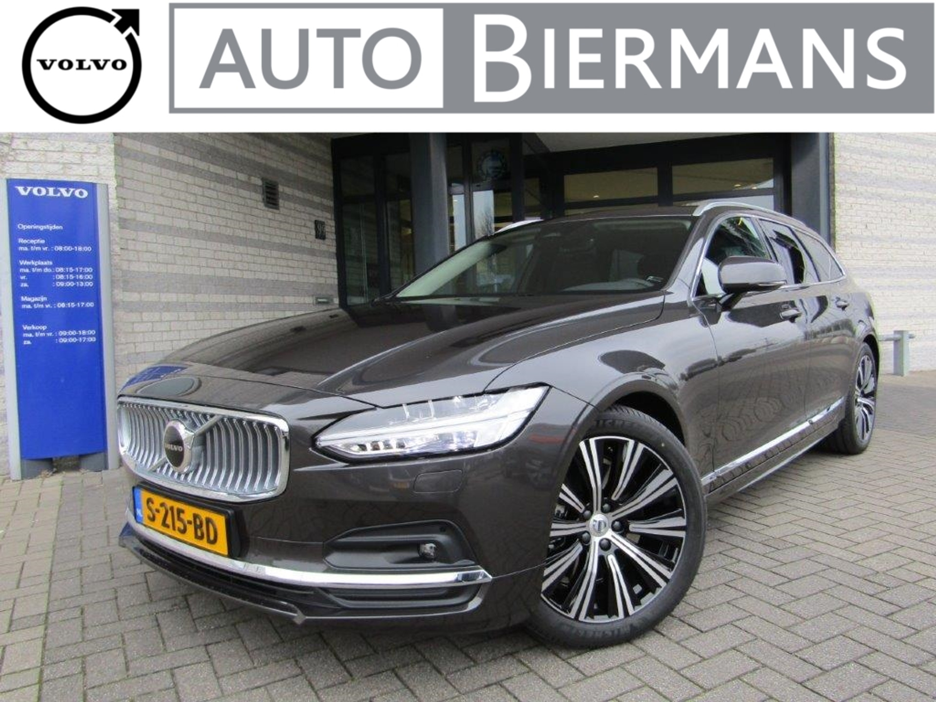 Volvo V90 B5 250pk Mild Hybrid Aut Ultim. Bright | Headup | Trekhaak |  Pan. dak | 19 Inch | Park. verwarm.