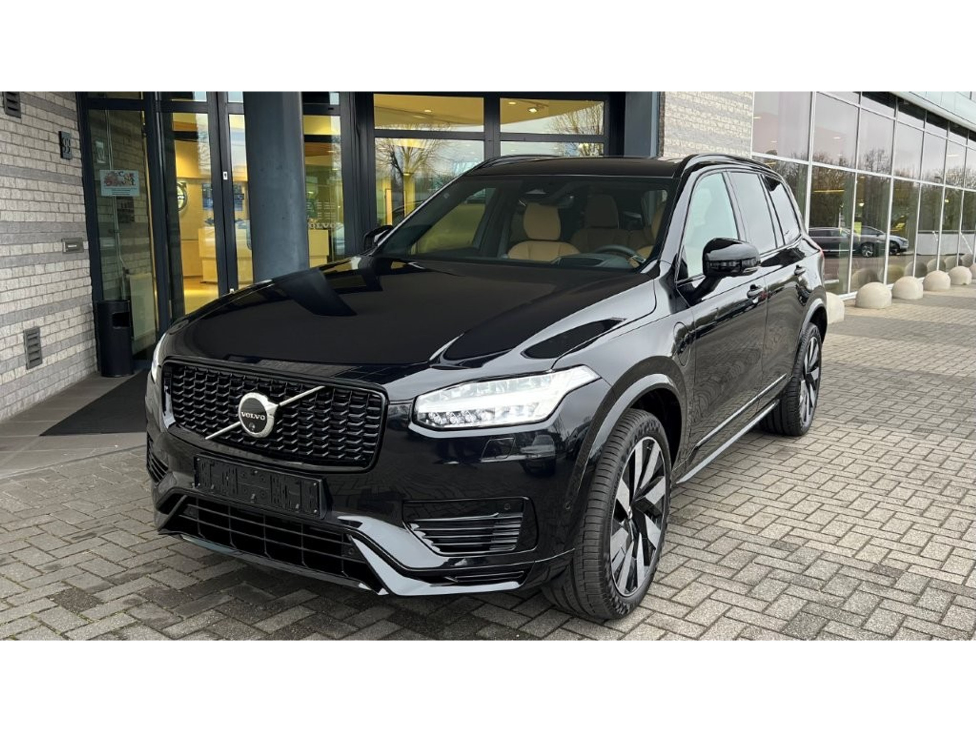Volvo XC90 T8 Twin Engine AWD Plug-in Hybrid 455pk 7P Ultra Dark | Edition Pack | Nappa led. | Luchtv.